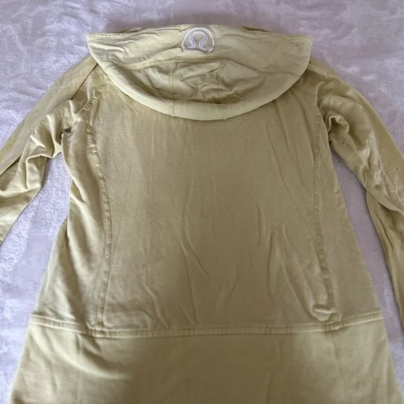 Lululemon Yellow Stretchy Zip-up - Picture 3 of 3